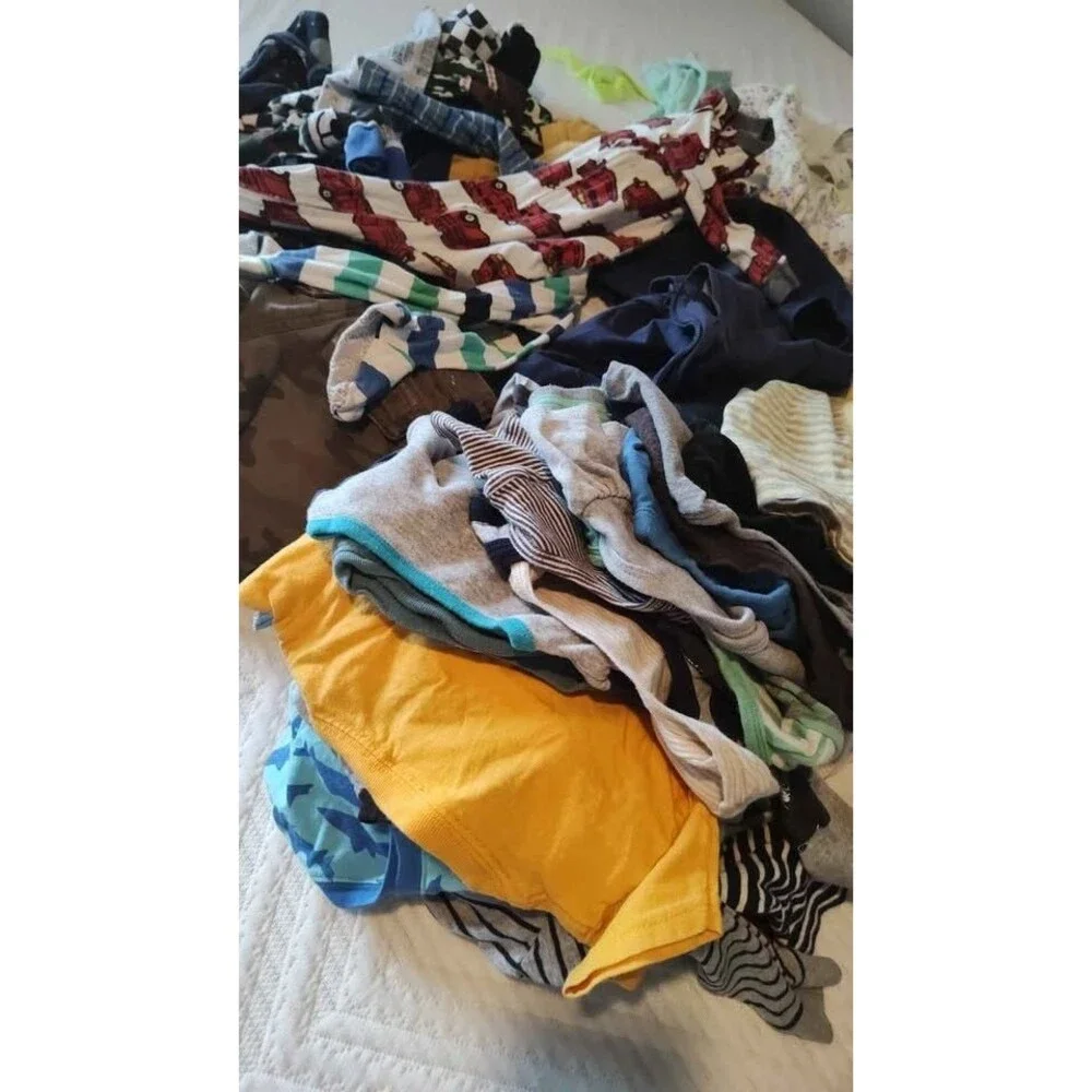 Huge 43pcs of 12-18m baby infant toddler Clothing Lot bundle assorted